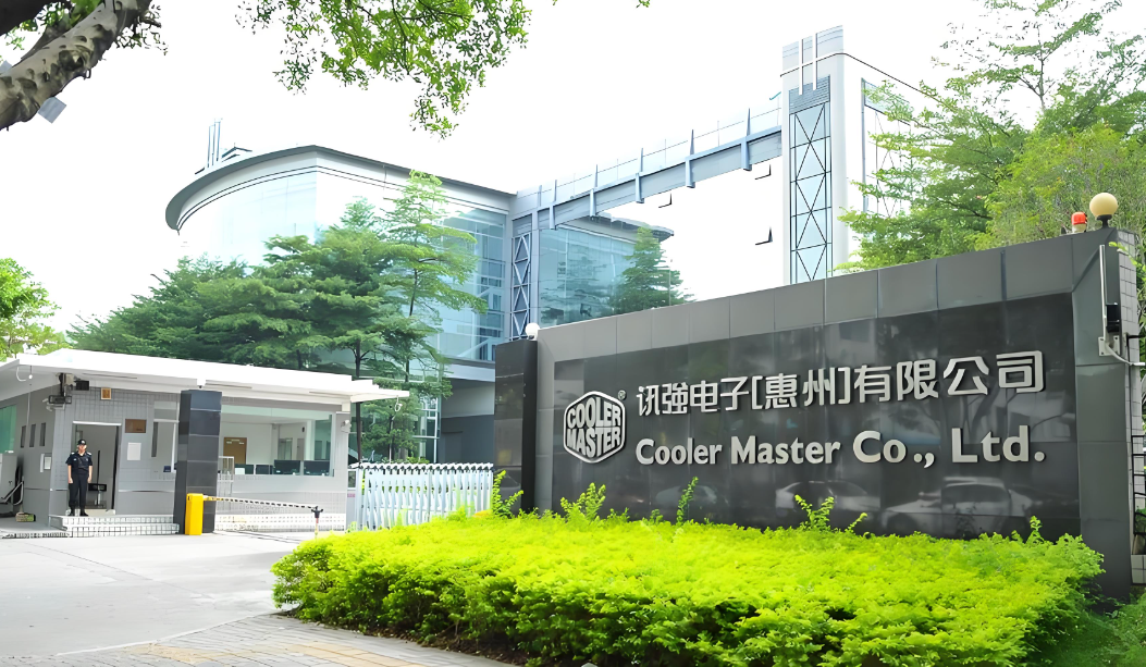 惠州讯强引入洁臣士LJ-530A洗地机，以智能化清洁解决方案赋能高端制造环境升级